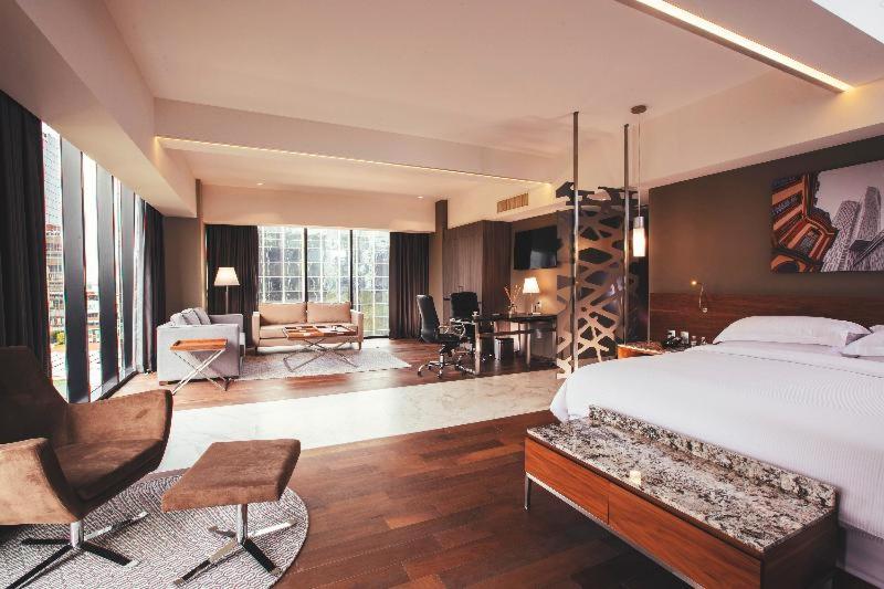 Номер Стандарт, Krystal Grand Suites Insurgentes