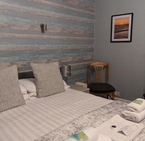 Номер Basic, The Wildings Hotel & Tudno S Restaurant