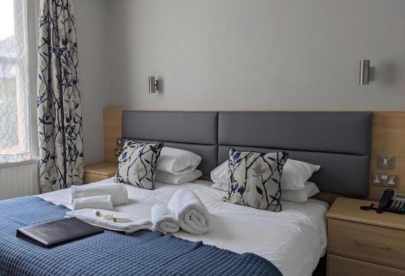 Номер Стандарт, The Wildings Hotel & Tudno S Restaurant