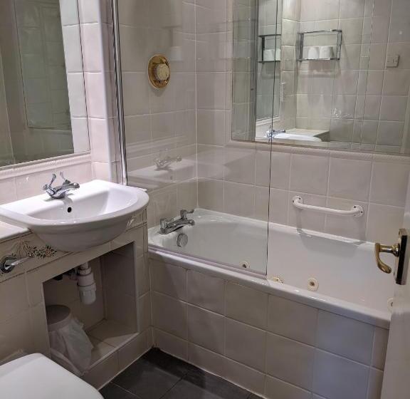 Номер Стандарт, The Wildings Hotel & Tudno S Restaurant
