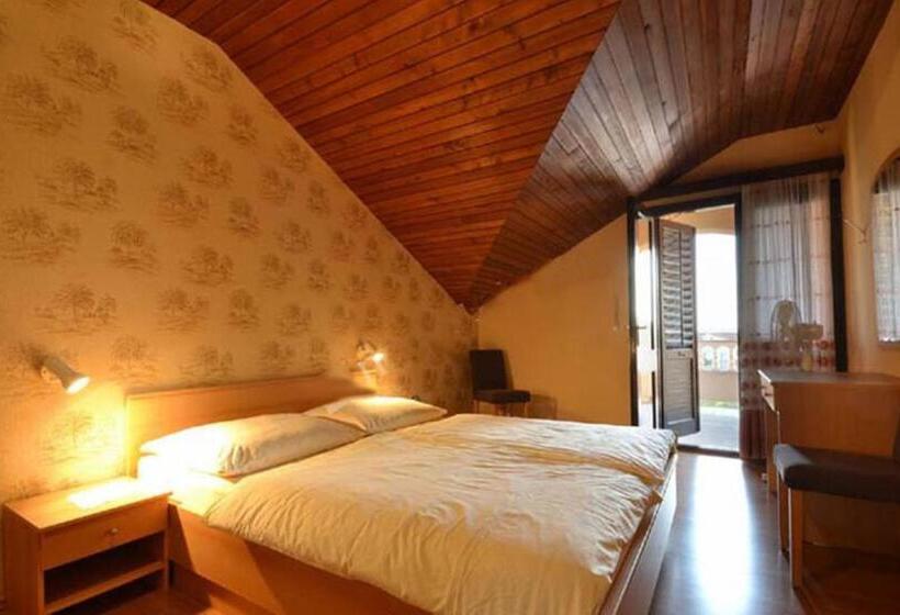2침실 펜트하우스 아파트, Villa Daniela
