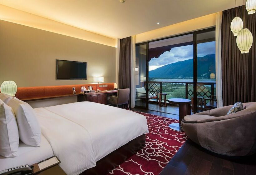 디럭스 룸, Hilton Linzhi Resort