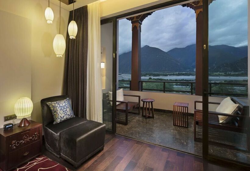 스탠다드 룸, Hilton Linzhi Resort