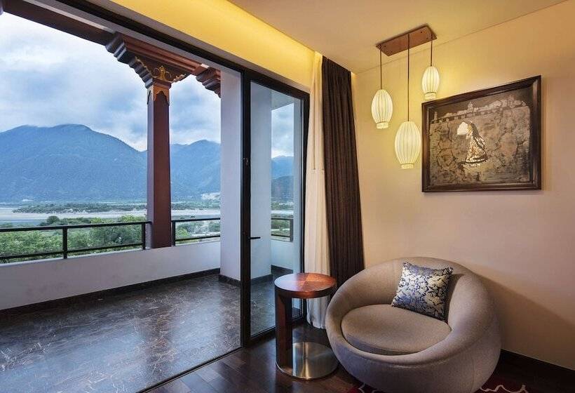 디럭스 스위트, Hilton Linzhi Resort