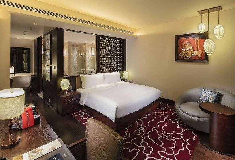 로얄 스위트, Hilton Linzhi Resort