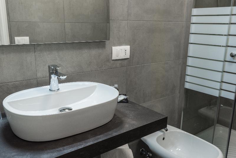 스탠다드 룸 킹사이즈 침대, Holiday Inn   Goiania, An Ihg