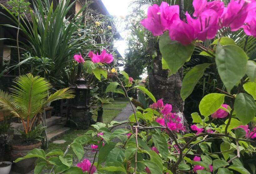 Номер Deluxe, Suastika Guest House Ubud