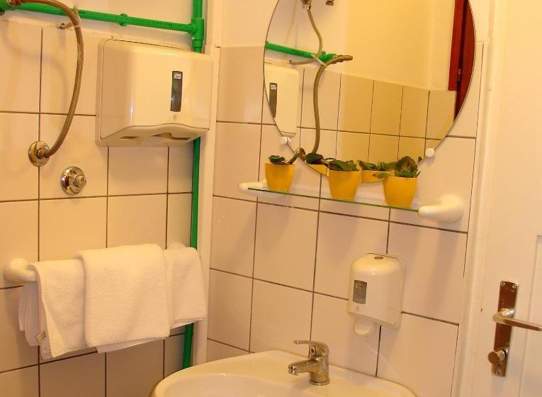 공동 객실, Hostel Amfora