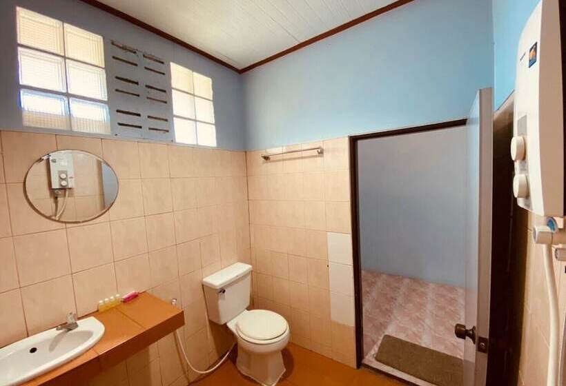 Bangalô Standard, Phupha Bungalow Haad Rin