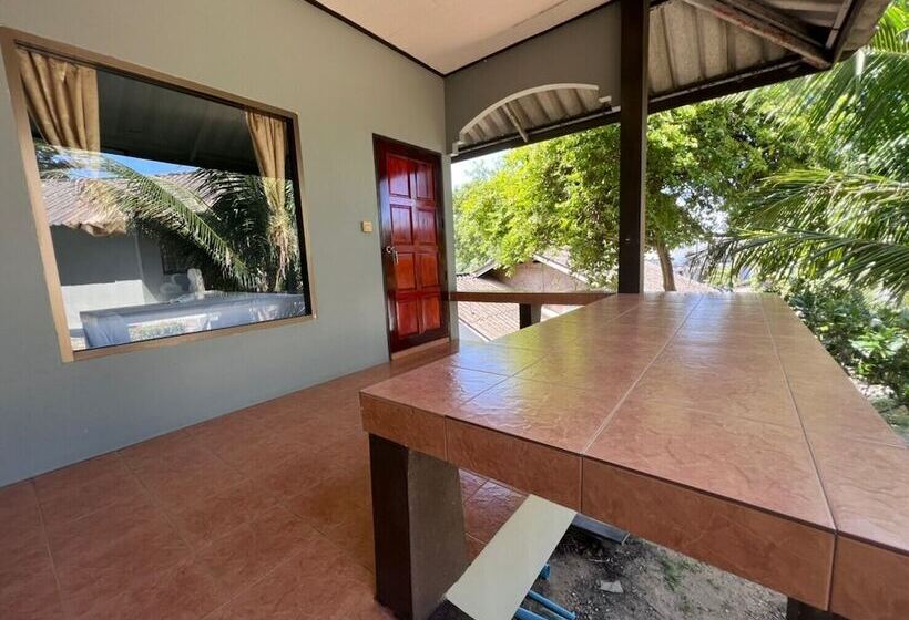 Bangalô Standard, Phupha Bungalow Haad Rin