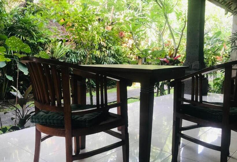 Номер Deluxe, Suastika Guest House Ubud