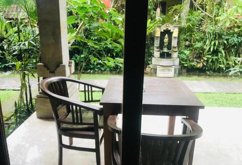 Номер Deluxe, Suastika Guest House Ubud