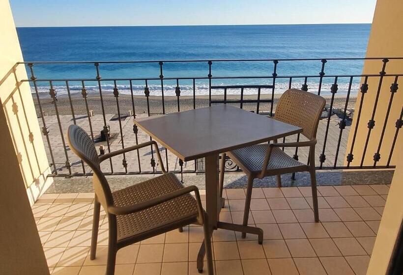 استودیوی استاندارد با چشم‌انداز دریا, Lido Resort