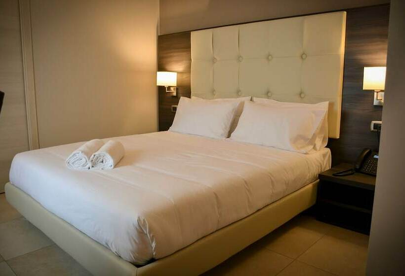 Family Suite, Brain Rooms & Suite