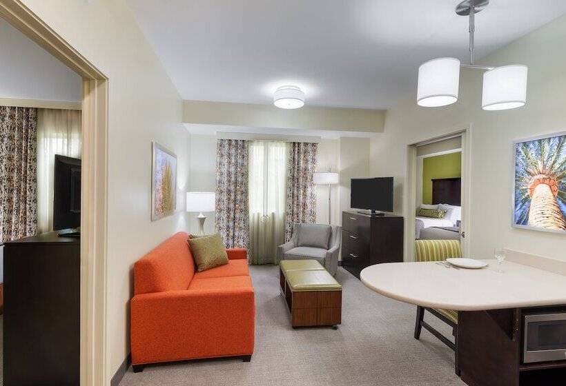 Люкс 2 Спальни, Staybridge Suites   Miami International Airport, An Ihg