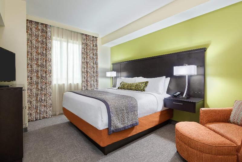 Люкс 2 Спальни, Staybridge Suites   Miami International Airport, An Ihg
