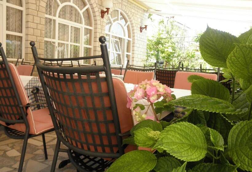 Номер Стандарт с Балконом, Bed & Breakfast Rab