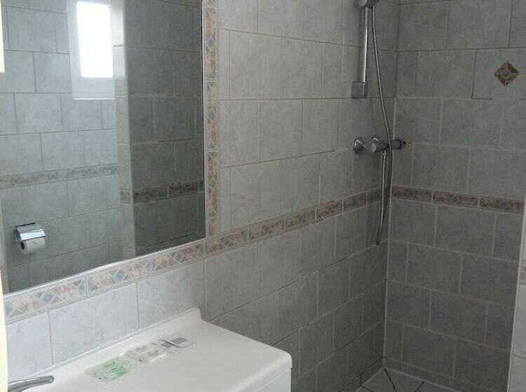 اتاق استاندارد با بالکن, Hôtel De La Poste