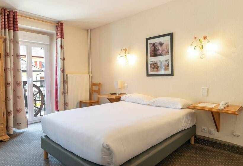 اتاق استاندارد چهار تخته, Hôtel De La Poste