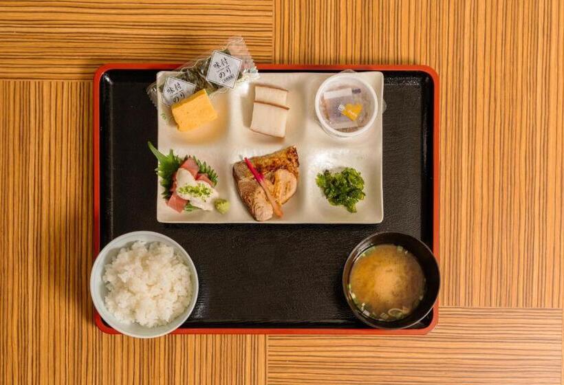 정원 전망 4인용 스탠다드 룸, 富士祥栄会館