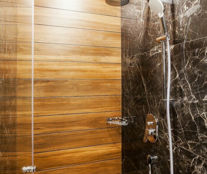 سوییت خانوادگی, Platinia