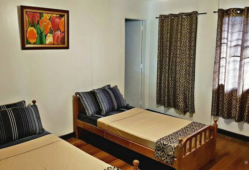 Quarto Familiar, Royal Thee Bed & Breakfast