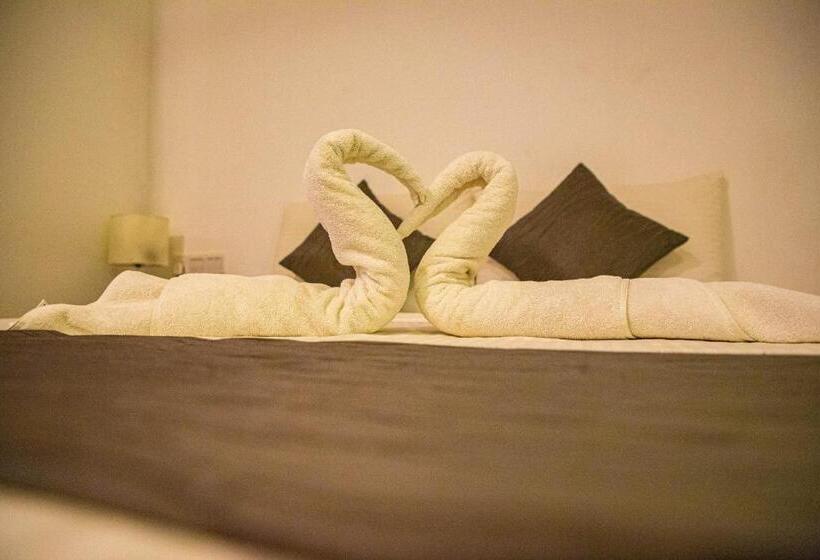اتاق لوکس, Amelia Resort