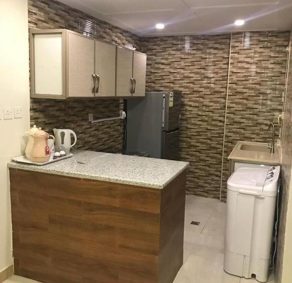 Apartamento 2 Dormitórios, تاج الخليج للشقق المخدومة