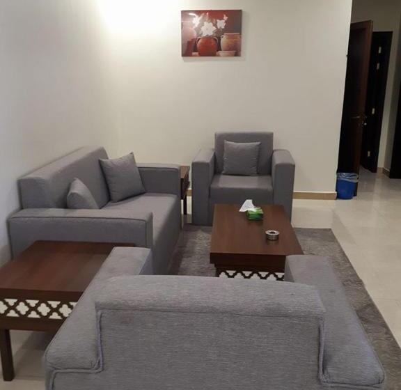 Apartamento 3 Dormitórios, تاج الخليج للشقق المخدومة
