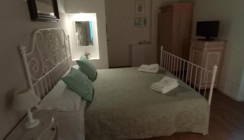 اتاق استاندارد, Il Casale Di Giulia Di Aprilia