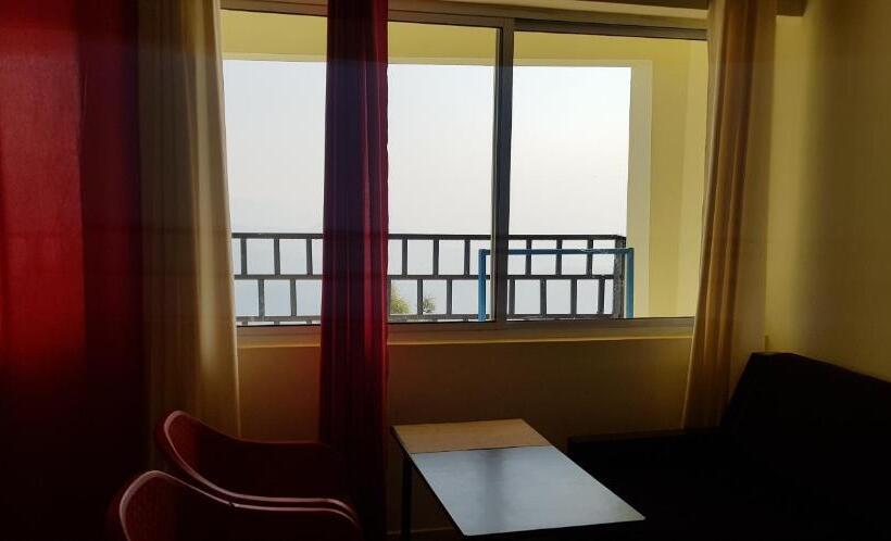 חדר סופריור, Garhwali Inn