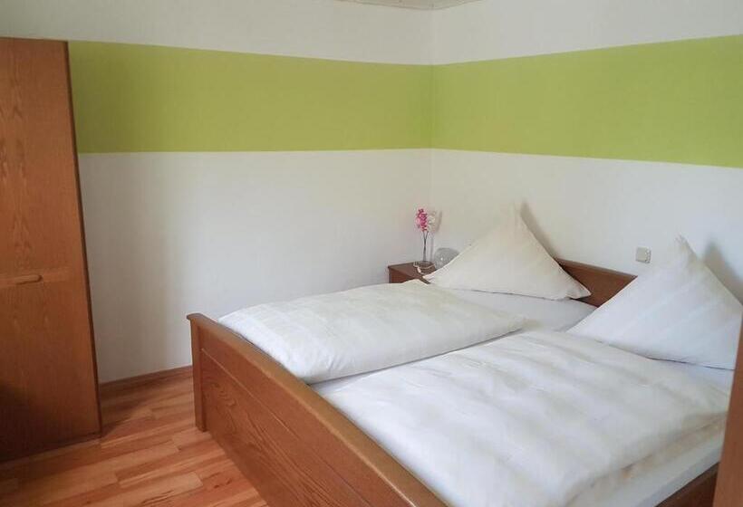 Номер Стандарт Индивидуальный с Балконом, Bed And Breakfast   Rheingauer Hof
