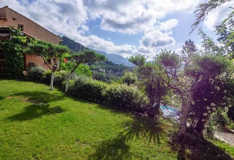 Номер Стандарт Вид на Горы, B&b L'estuve Provencale