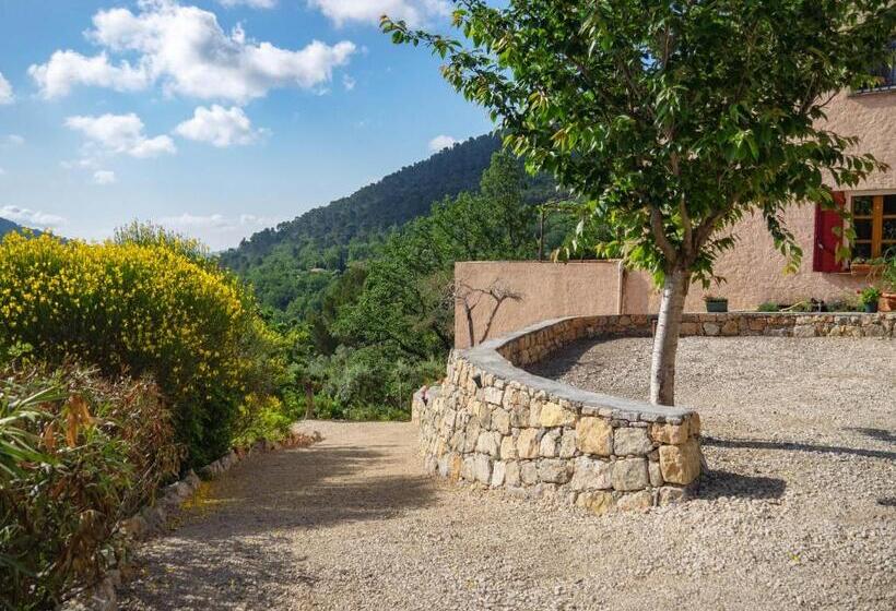 Номер Стандарт Вид на Горы, B&b L'estuve Provencale