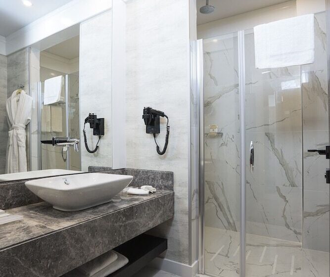 اتاق استاندارد با تخت دوبل, 7 Rooms   Adults Only