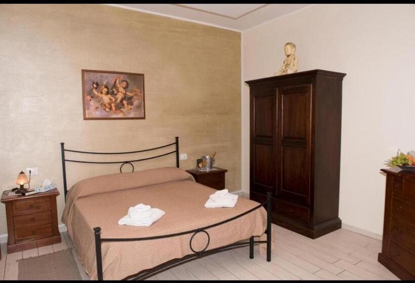 اتاق استاندارد چهارنفره با سرویس بهداشتی مشترک, B&b S Home