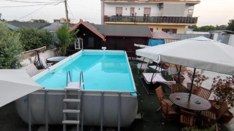 اتاق لوکس, B&b S Home