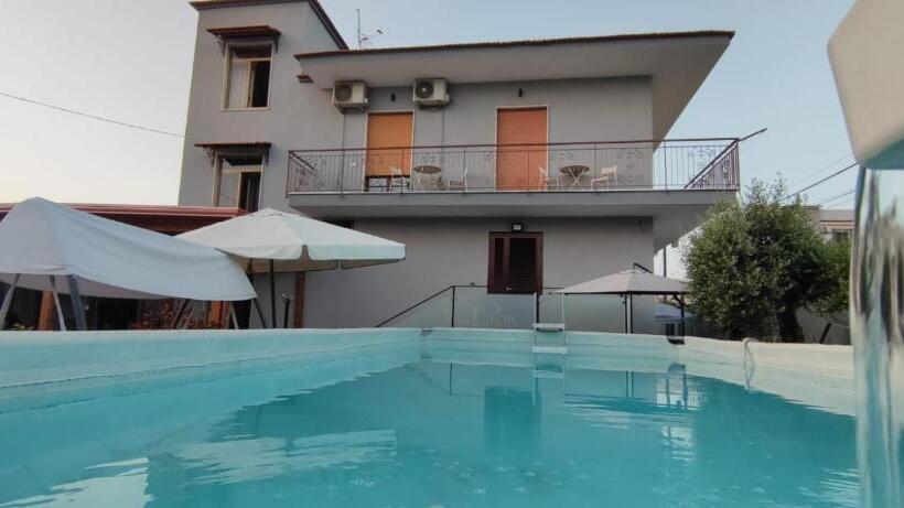 اتاق استاندارد چهار تخته, B&b S Home