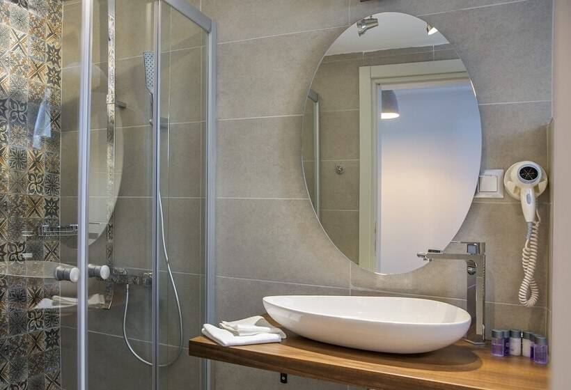 2 Bedroom Apartment Side Sea View, Yaz Yalıkavak