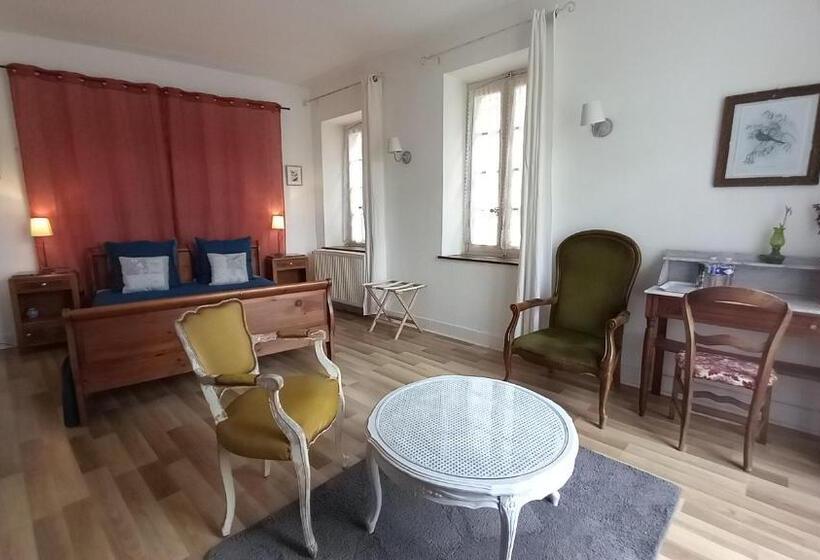 Номер Deluxe с Балконом, Maison Rives   Village Du Livre De Montolieu