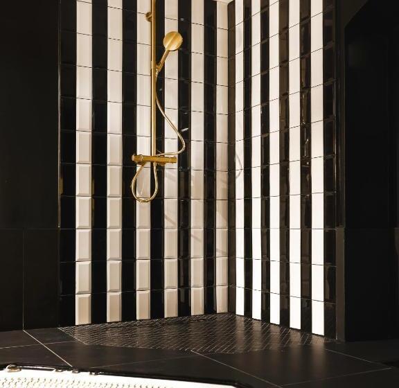 اتاق لوکس با وان آب گرم, Love Hôtel   Adults Only