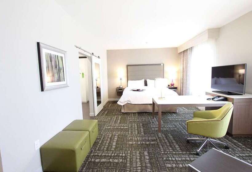 Номер Стандарт, Hampton Inn & Suites Forest City