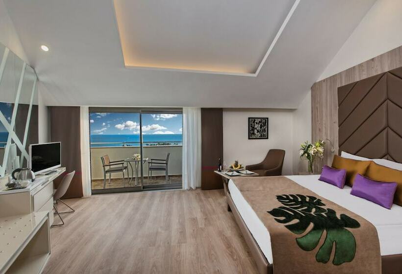 Pokój Standard Widok Boczny Morze, Delphin Be Grand Resort