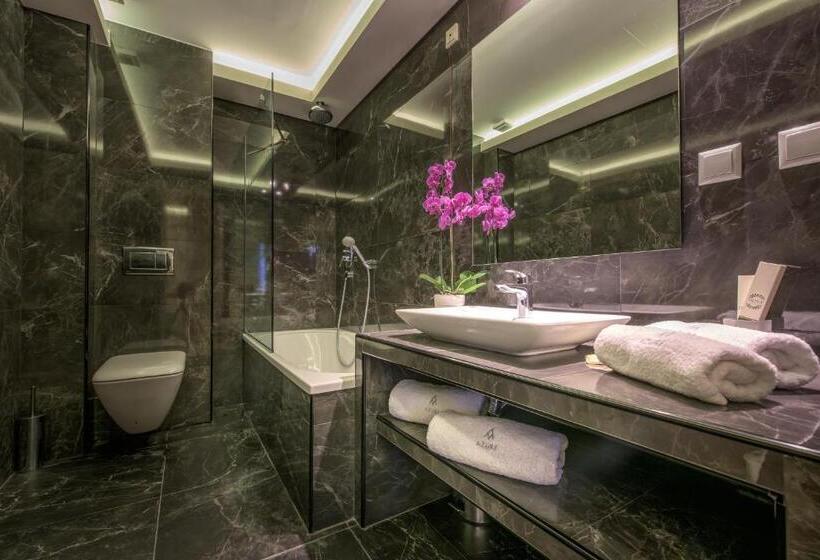 Люкс с гидромассажем, Azure Resort & Spa