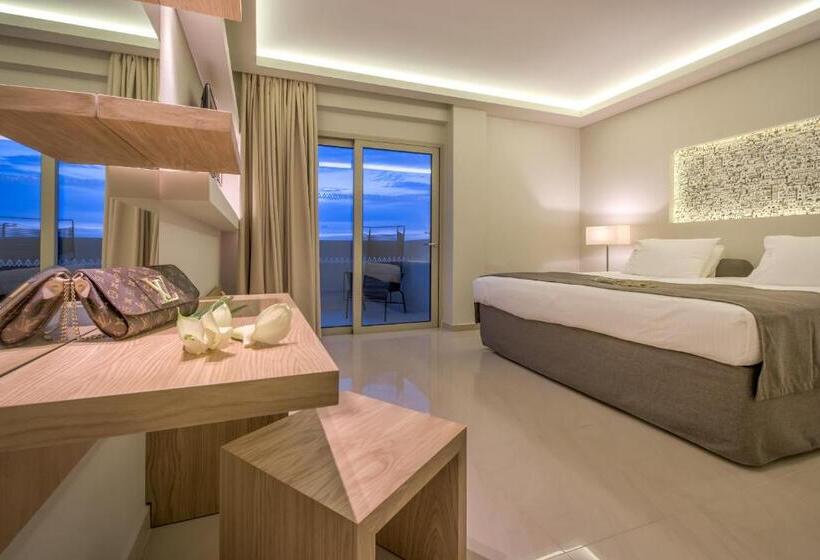 Люкс Deluxe Кровать Кинг, Azure Resort & Spa
