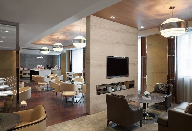 سوییت اجرایی, Courtyard By Marriott Shanghai Changfeng Park