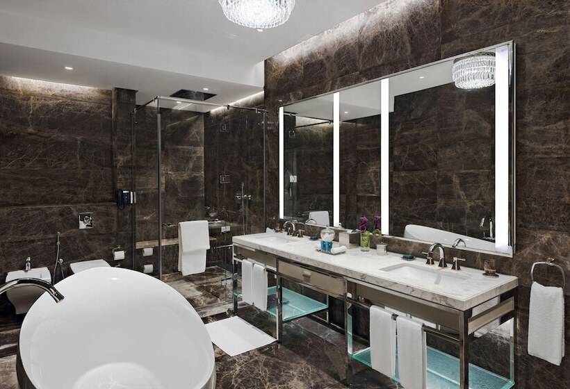 اتاق استاندارد, The Hotel Galleria Jeddah, Curio Collection By Hilton