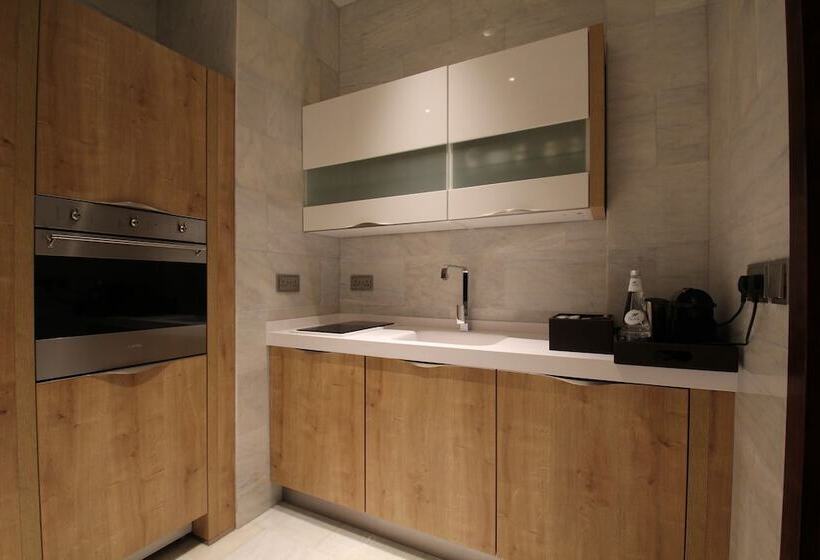 Suite, The Hotel Galleria Jeddah, Curio Collection By Hilton