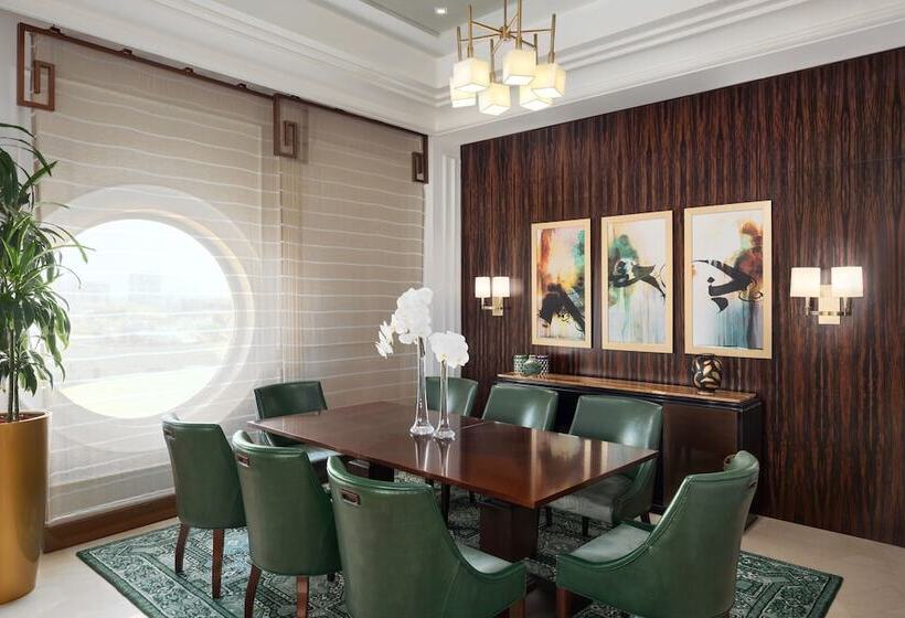 Люкс, The Hotel Galleria Jeddah, Curio Collection By Hilton