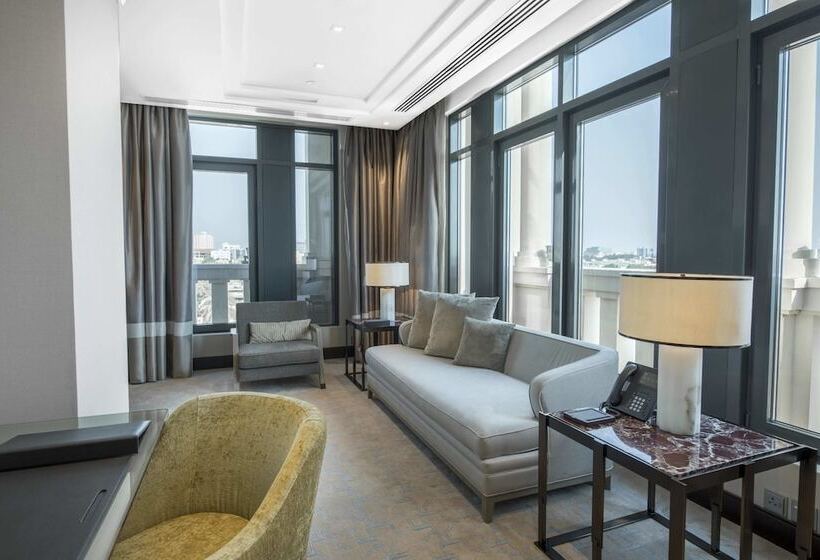 Королевский Люкс, The Hotel Galleria Jeddah, Curio Collection By Hilton